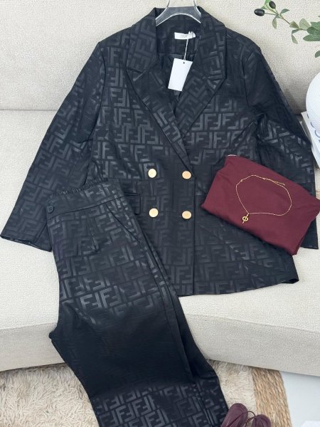 طقم فندي رسمي