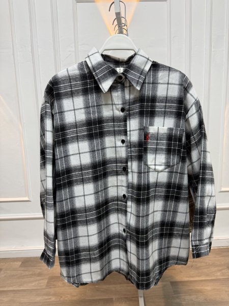 اسود و ابيض