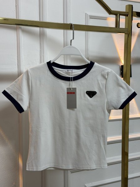 ابيض و كحلي