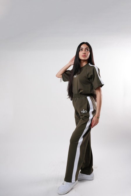طقم aIo
