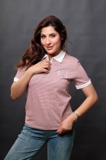 احمر