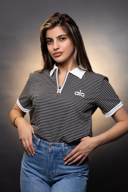 أسود