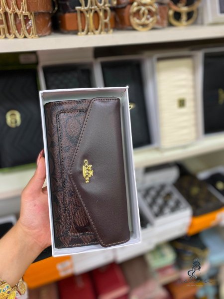 جزدان ماركة Coach