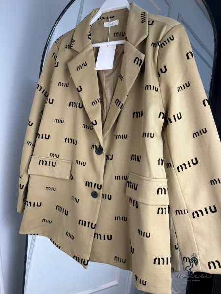 جاكيت رسمي ماركة MIUMIU