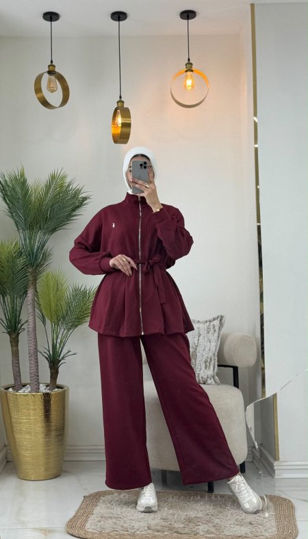 احمر