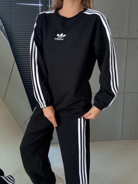 بدلة adidas كم طويل