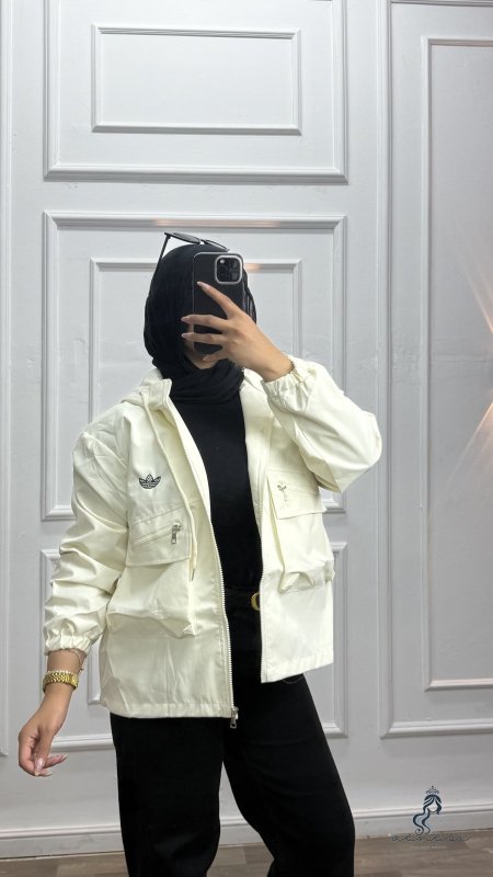 ابيض