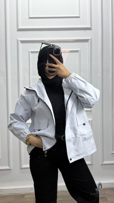ازرق فاتح