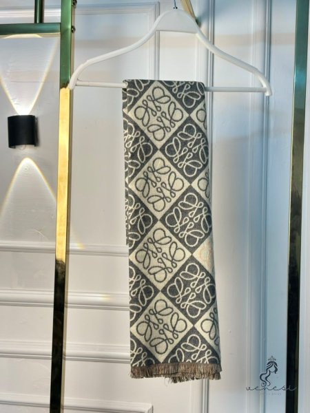 سكارف LOEWE